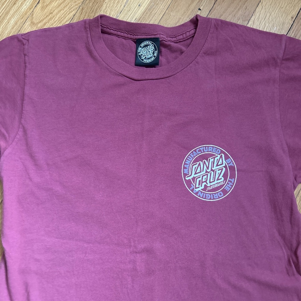 NWOT Santa Cruz Skateboard Tshirt